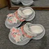 Zuecos de suela gruesa para mujer 2025 verano moda para exteriores versátiles que aumentan la altura antideslizantes de moda sandalias de punta cerrada para mujer