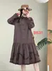 Vestido de Punto Grueso de Manga Larga con Estilo Artístico de Cuadros Simples, Cinturón y Dobladillo Fruncido, Temporada Primavera 2026