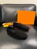 Mocasines Slip-On Cosidos a Mano de Cuero Gamuzado Transfronterizos L Suela Ultra-Delgada Suave Slip-On Casuales para Hombre para Viajar al Trabajo y Ocio Comercio Exterior