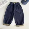 Vale do Vento 2026 Outono Novo Estilo Cor Única Color-Block Jeans Original Infantil Versátil Estiloso Calças Curvas para Meninos Tendência