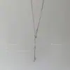 Collar de una sola letra largo de Acero de Titanio para Suéter de Mujer Otoño e Invierno Cadena de Suéter Simple Elegante Estilo Frío Accesorios de Celebridad de Internet