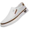 Nuevos Zapatos Casuales de Cuero para Hombre Primavera y Otoño Mocasines Slip-On Zapatos Blancos para Conducir Zapatos de Moda Tendencia para Hombre