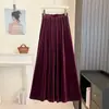 Calidad garantizada, cómodo, rejuvenecedor, nuevo estilo chino, elegancia clásica oriental, falda fluida de terciopelo dorado para primavera y otoño para mujeres de mediana edad