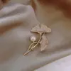 Broche Aleación Sensación Traje Mujer Versátil Nicho Gama Alta Mayoreo Nuevo Broche de Abrigo Gama Alta Mayoreo