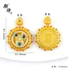 Espera ver un Colgante de Brújula con Filigrana de Flor de Piedras Preciosas Rojas y Verdes Giratoria para Collar DIY con una Cadena para Suéter de Brújula Giratoria de Estilo Chino Tradicional