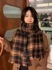 Bufanda para Mujer, Nuevo Estilo Invierno 2025, Tacto de Alta Gama, Calentador de Cuello Popular de Invierno, Estilo Largo Versátil, Borla Cálida de Otoño e Invierno al por Mayor