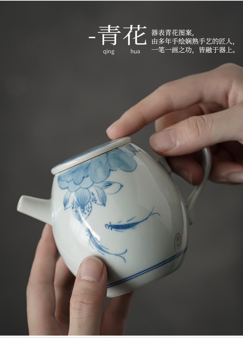 2-手绘仿古青花茶壶_13.jpg