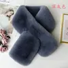 Cachecol de pescoço cruzado para mulheres, cachecol de pelúcia espesso para o inverno, protetor de pescoço de cor sólida estilo coreano, cachecol versátil e quente