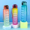 Botella de Agua Deportiva Tritan de 1000ml Vaso de Plástico para Fitness con Asa Mate Botella de Agua a Prueba de Fugas Vaso Espacial para Estudiantes