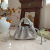 Moda Nicho Bolso Simple de Mano Bajo el Brazo para Mujer 2023 Nueva Llegada Estilo Coreano Commuter Versátil Nube Hombro Bandolera
