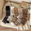 Nuevos Calcetines Gruesos y Cálidos Estilo Otoño/Invierno para Hombres y Mujeres, de Media Pantorrilla, Más Gruesos, Bucle de Felpa, Estilo Bosque Retro, Estudiante, Estilo Pareja, Calcetines Gruesos
