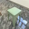 Banqueta de Plástico Estilo Luxo Leve para Uso Doméstico, Extra Grossa, Moderna e Simples, Empilhável, Confortável para Sentar por Longos Períodos, Banqueta Alta, Banco