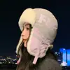 Chapéu de inverno para mulheres, gorro quente para cobrir as orelhas ao ar livre, chapéu de pelúcia clássico e versátil para circunferência de cabeça grande, cobertura de cabeça à prova de vento