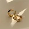 Aretes Dorados ~ Aretes de Textura Metálica Estilo Cool, Aretes, Elegantes para Mujer, Versátiles, Aretes de Moda Estilo Europeo y Americano