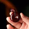 Sândalo Sangue da Zâmbia Jacarandá Folha Pequena Fivela de Segurança Pingente Material Antigo Estilo Étnico Corrente para Suéter Pendente para Carro Peça de Mão Homens e Mulheres Madeira