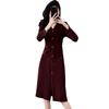 Vestido ligero de lujo y de moda para mujer, otoño e invierno 2024, nuevo estilo, cintura adelgazante, falda de manga larga de un solo pecho.