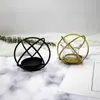 Fabricante Nórdico Criativo Arte em Ferro Dourado Suporte de Vela Perfumada Decoração de Mesa Geométrico Metalizado Ornamento de Suporte de Vela