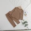 Terno de duas peças para meninas primavera e outono, estilo ocidental, personalidade infantil, estilo coreano moderno, roupas de outono com bolinhas onduladas, calças de outono, pijamas
