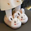 Lindas pantuflas de algodón de dibujos animados para niños, cómodas y cálidas, zapatos de algodón para niños mayores, pantuflas peludas de moda para niñas, forradas de felpa