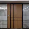 Fabricante de Jiangxi ofrece mamparas de oficina minimalistas de aleación de aluminio, incluyendo mamparas altas para edificios de oficinas y salas de conferencias, y mamparas de vidrio de una sola capa.