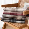 Bufanda gruesa de cuadros para otoño e invierno para niñas, calentador de cuello de invierno para parejas y estudiantes, elegante y cálido para ir al trabajo, chal con flecos estilo coreano