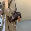 Bolso de mano de cuero encerado de alto valor estilo INS 2026 nuevo elegante versátil de un solo hombro gran capacidad para ir al trabajo axila