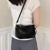 Bolso de Mano Retro Transfronterizo para Mujer 2026 Nuevo Estilo Bolso de Hombro Cruzado de Nicho de Gama Alta Bolso Casual Tipo Almohada