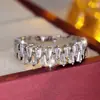Anillos Pequeños Geométricos de Circonita Estilo Europeo y Americano Tendencia de Venta Caliente Nicho Minimalista Forma Irregular Anillos de Pareja Transfronterizos en Stock