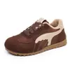 Zapatos de mujer suela gruesa que aumentan la altura Zapatos Argan invierno nuevos versátiles antideslizantes casuales Zapatos de entrenamiento alemanes cálidos cómodos zapatos para madre