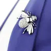 Al por mayor directo Europa y Estados Unidos broche grande de abeja linda pin de solapa de traje con diamantes de imitación pin para vestido cárdigan mujer