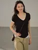 [Barbados en Primavera] Ropa de Trabajo Estilo Coreano Goming Camiseta de Cuello en V Ajustada Top de Manga Corta para Mujer Primavera Sn019