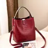 Bolsas de Exportación Transfronteriza Más Vendidas para Mujer 2022 Nuevo Bolso Cubo Versátil Patrón de Cocodrilo Bolso Pequeño de Hombro Cruzado al por Mayor