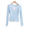 Suéter de manga larga con giro de contraste de color de diseño nicho para mujer, camisa base delgada de principios de otoño, top corto falso de dos piezas