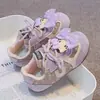 Zapatos Deportivos para Niñas Dibujo Animado Gato KT 2026 Nuevos Lindos Zapatos para Niños Antideslizantes Zapatos para Bebé Niña Suela Suave Zapatos de Entrenamiento Alemanes