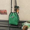 Nueva Bolsa Pequeña Cruzada de Nailon Impermeable, Versátil Bolsa de Cubo a Cuadros con Cordón Ajustable, Bolsa Casual para Teléfono Móvil para Parejas al Aire Libre