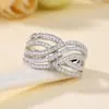 Anel de Estilo Levemente Luxuoso em Forma Ondulada de Cao Shi para Mulheres, Joia com Design Elegante Estilo Coreano, Anel Único da Nova Coleção de Primavera do Taobao