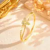 Pulsera Delgada de Mariposa con Diamantes Brillantes Estilo Coreano, con Diseño Hueco de Diamantes, Realza el Cutis, Adecuada para el Uso Diario, Pulsera Versátil y Elegante para Mujeres