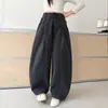 Calça para meninas do ensino fundamental, novo estilo outono 2026, calça de algodão lavado estilo foice para meninas, calça de trabalho de outono para crianças, moderna