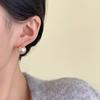 Elegante High-end Sense Semi-round Pearl Ear Buckle Light Luxo All-match Brincos 2024 Novas Explosões Brincos Brincos de Moda