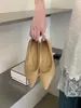 Zapatos de Mujer Color Nude con Punta y Plataforma para Aumentar la Altura, Estilo Francés Verano 2026, Elegantes y Adecuados para Faldas, Zapatos Negros Bajos para el Trabajo