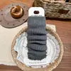 Popular cobre-meias femininas estilo Miu para outono e inverno, feito de caxemira espessa para aquecimento, com bordas franzidas, cor sólida, comprimento básico até a panturrilha
