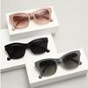 Nuevo Estilo Estilo Fragante Camelia Perla Retro Celebridad de Internet Gafas de Sol para Transmisión en Vivo Exquisitas Gafas de Sol Ojo de Gato Sentido de Gama Alta para Mujer