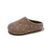 Pantuflas de algodón para niños kt cat para uso exterior 2026 Otoño/Invierno Nuevos Zapatos de Felpa Gruesa para Niños Mocasines de Lunares Estilo Coreano de Lana