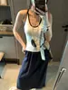 Mochie Cómodo y Casual Simple Cuello en U Ajustado Adelgazante Camiseta sin Mangas Básica con Almohadillas en el Pecho Mq1252