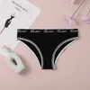 Em estoque Letras europeias e americanas cor sólida Lingerie feminina para meninas Calcinhas japonesas respiráveis confortáveis sexy atacado