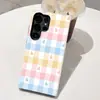 Capa de Celular Xadrez Colorida Vibrante em Formato de Coração, Estilo Ins Menina Simples Película de Camada Dupla Adequada para Samsung S26Ultra