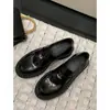 Elegantes Mocasines Dorados Pequeños de Suela Gruesa para Mujer, Novedad Otoño e Invierno 2026, Zapatos de Cuero Retro con Tacón Grueso y Acabado de Alta Gama