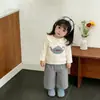 Conjunto de Tres Piezas de Chaleco para Bebé Niña Estilo Coreano de Principios de Primavera, Chaleco de Punto Súper Lindo para Niños, Camiseta Base y Pantalones para Primavera y Otoño