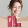 Base Líquida com Ajuste de Temperatura de Cor Natural para Tom de Pele Uniforme, Acabamento Suave, Longa Duração, Radiante, Delicada e Translúcida