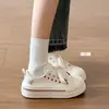 Zapatos Blancos con Corazón de Amor Ligeros Zapatos de Lona con Suela Gruesa para Mujer 2026 Nuevos Zapatos de Otoño Finos Transpirables Casuales Zapatos de Plataforma